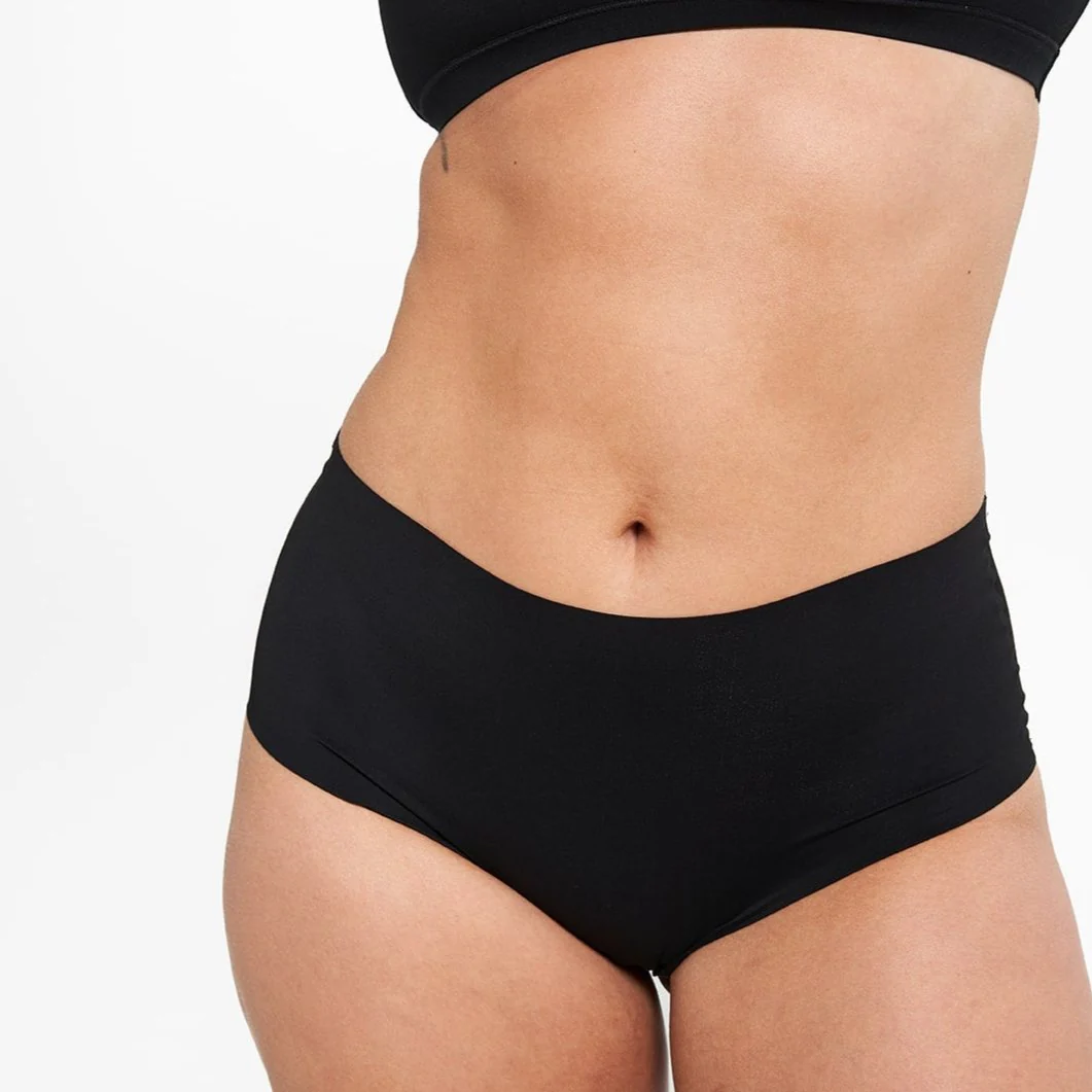 High-Rise Bikini Brief - Seamless Ultrasmooth 2.0 - Black - Image 4