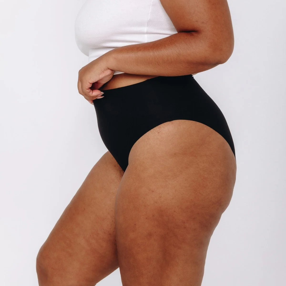High-Rise Bikini - Seamless Cotton - Black - Image 11