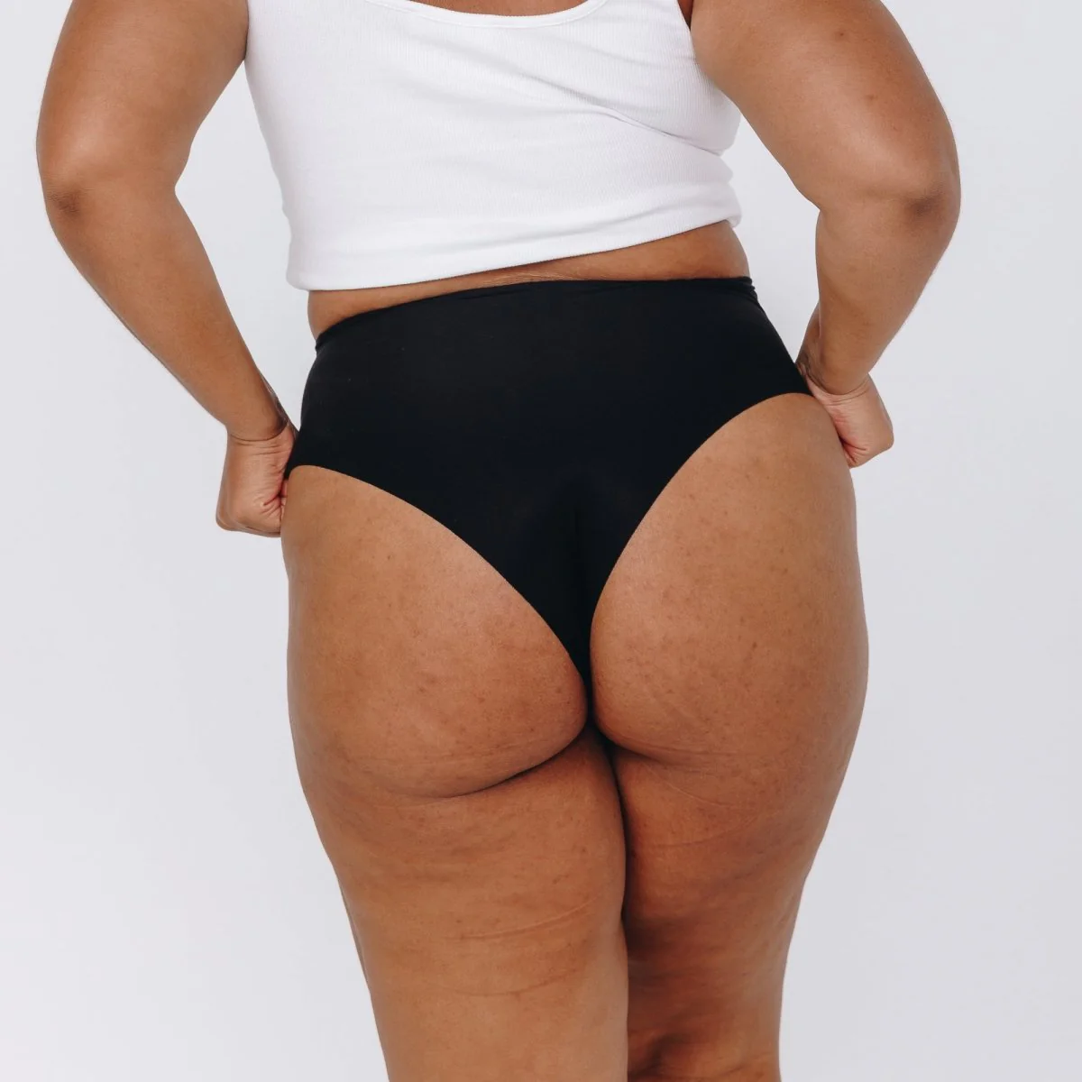 High-Rise Cheeky - Seamless Cotton - Black - Image 10
