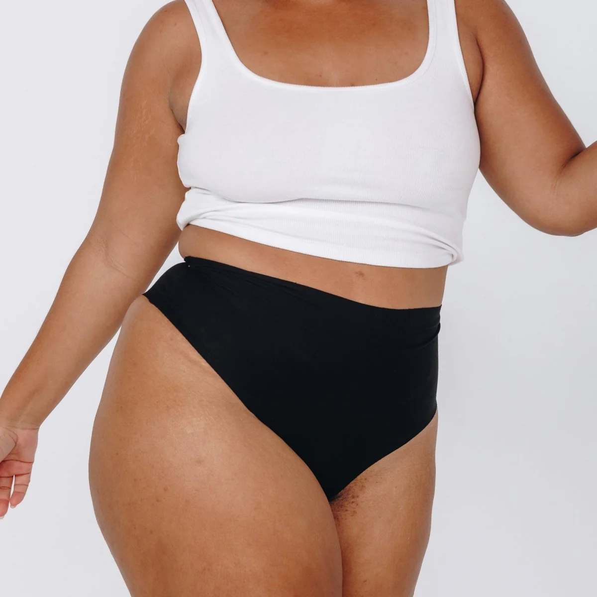 High-Rise Cheeky - Seamless Cotton - Black - Image 11
