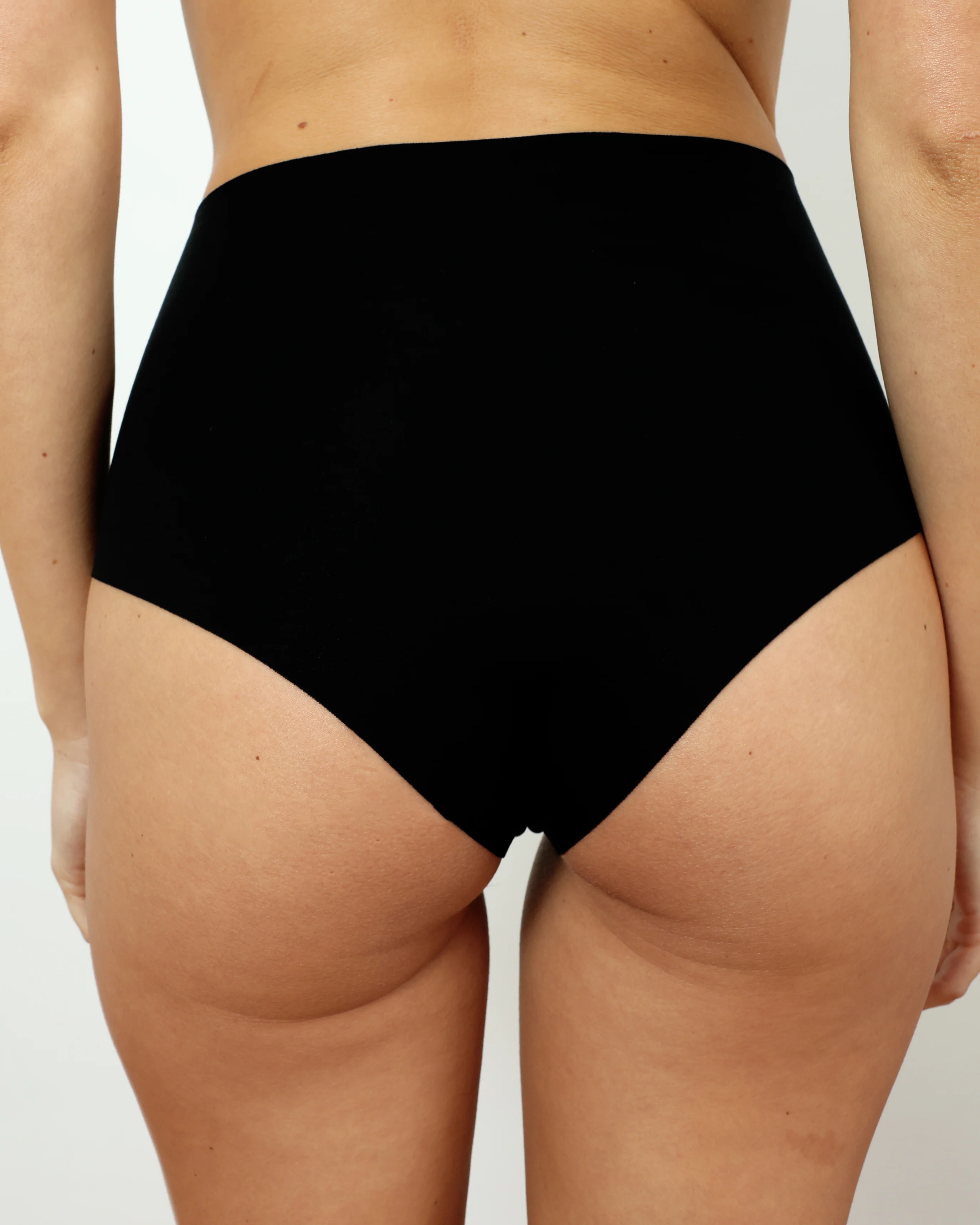 High-Rise Cheeky - Seamless Cotton - Black - Image 5
