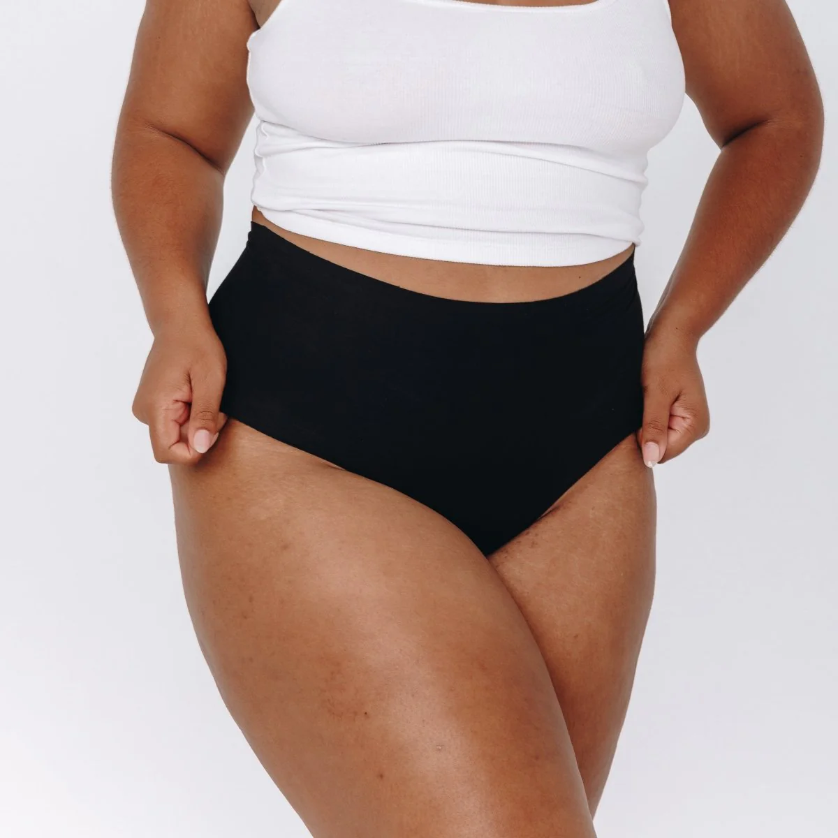 High-Rise Cheeky - Seamless Cotton - Black - Image 7