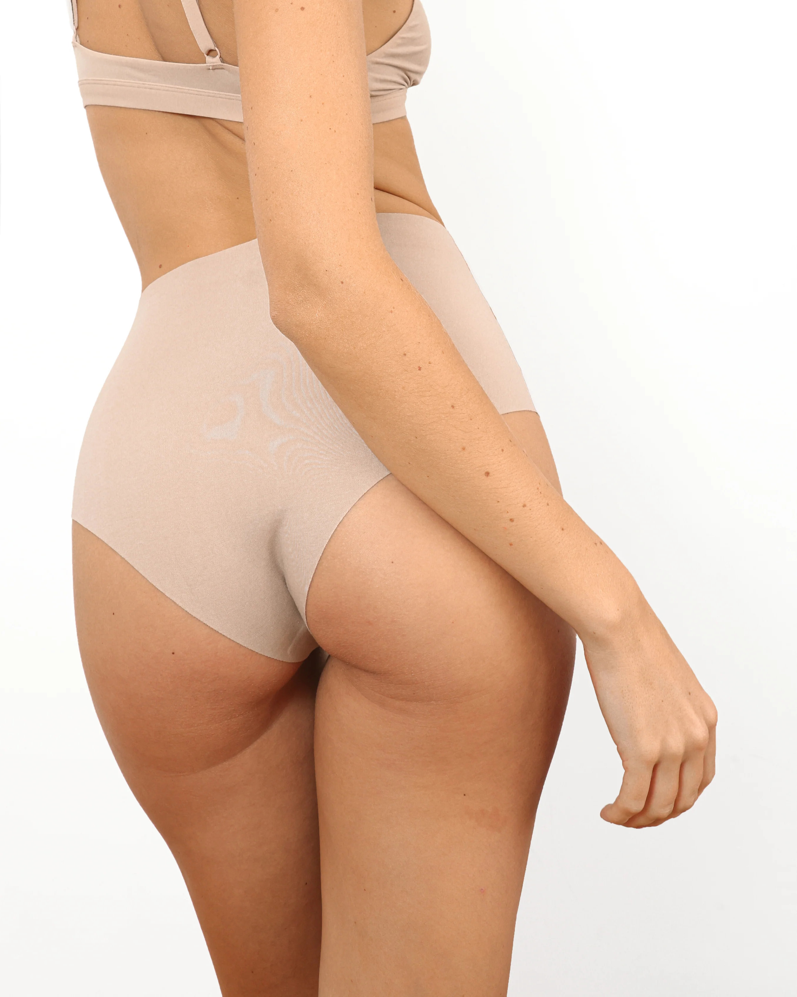 High-Rise Cheeky - Seamless Cotton - Latte