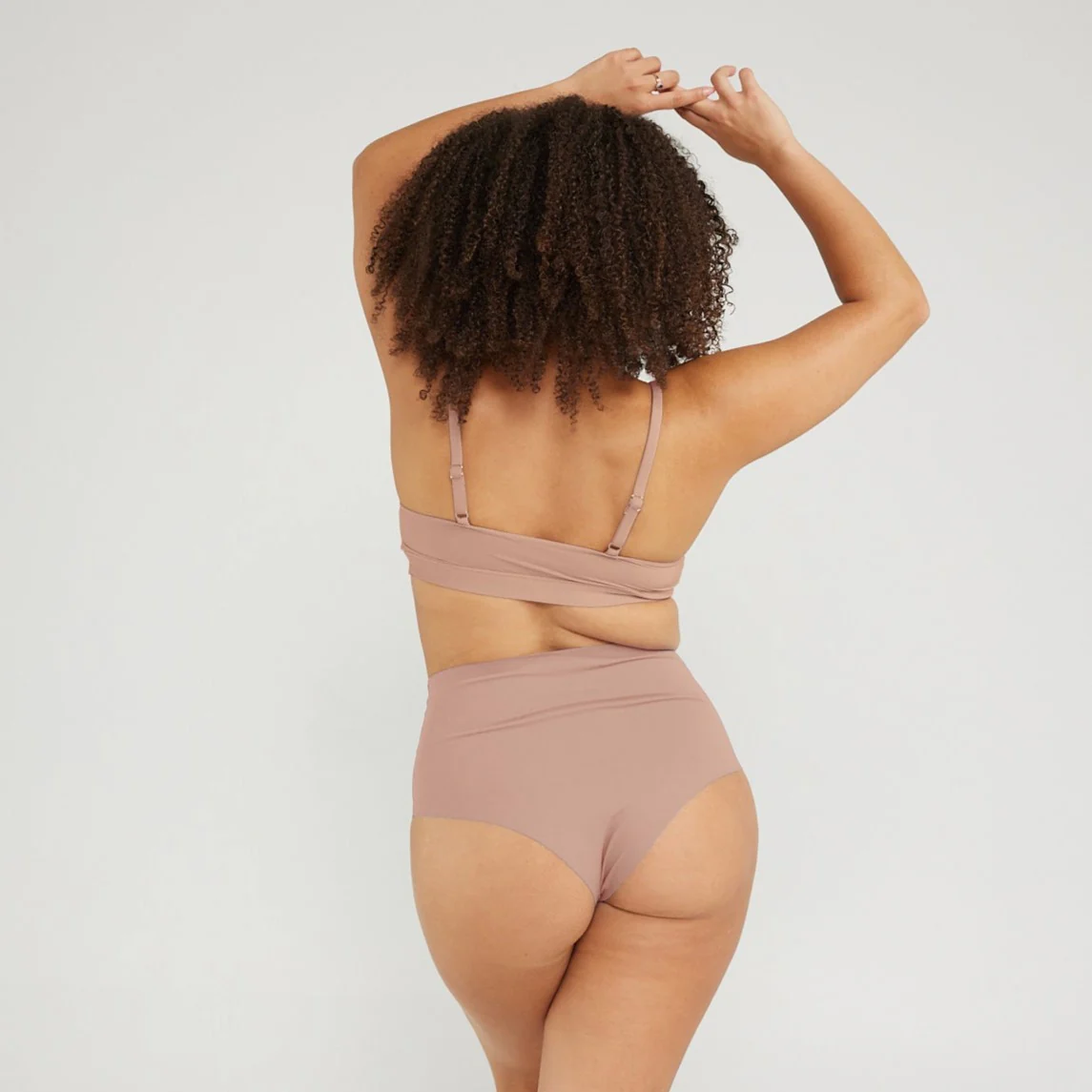 High-Rise Cheeky - Seamless Cotton - Latte - Image 10