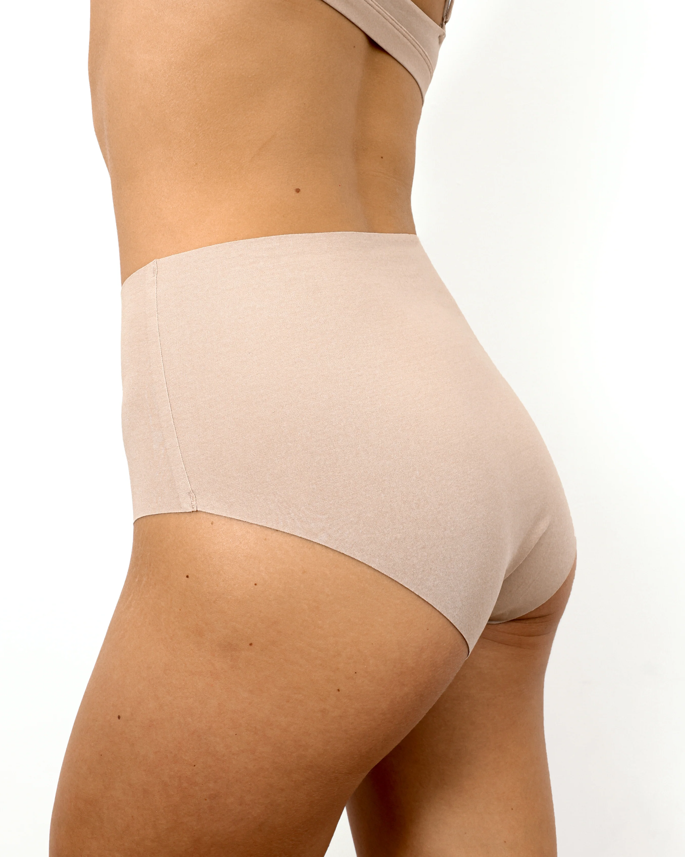 High-Rise Cheeky - Seamless Cotton - Latte - Image 3
