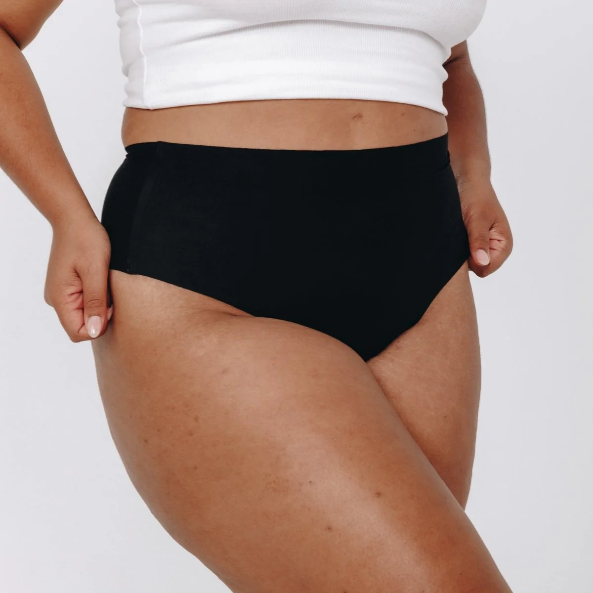 High-Rise Thong - Seamless Cotton - Black - Image 8