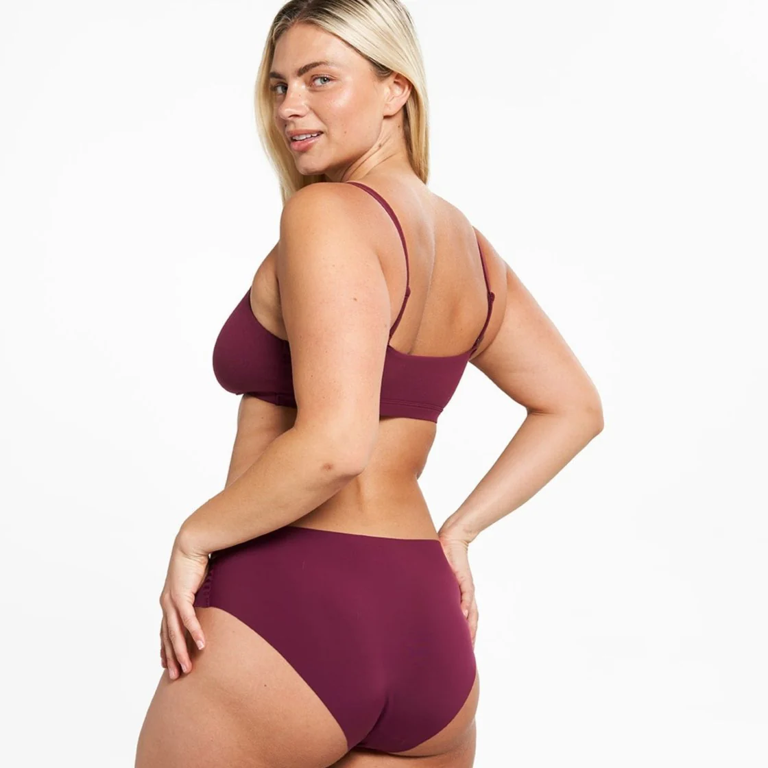 Mid-Rise Bikini Brief - Seamless Ultrasmooth 2.0 - Shiraz - Image 3