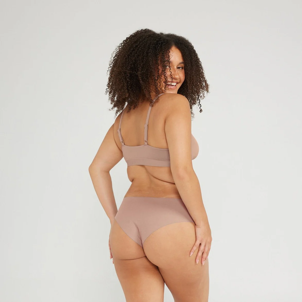 Original-Rise Cheeky - Seamless Cotton - Latte - Image 11